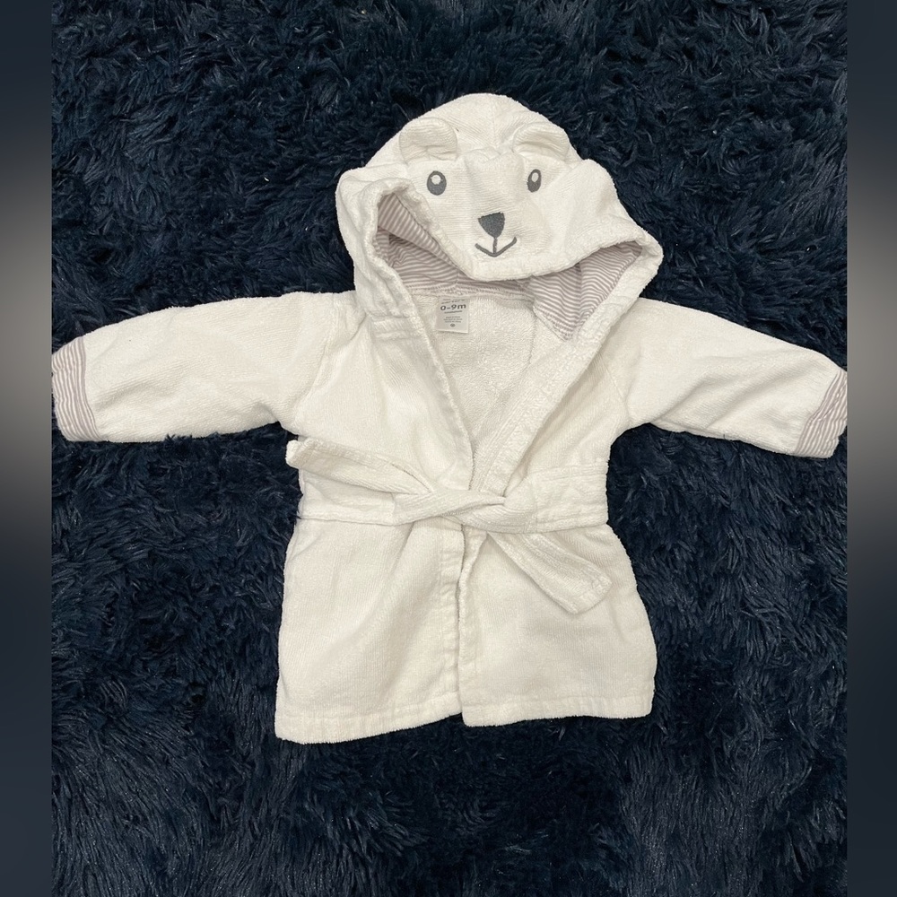 Carter’s bear bath robe